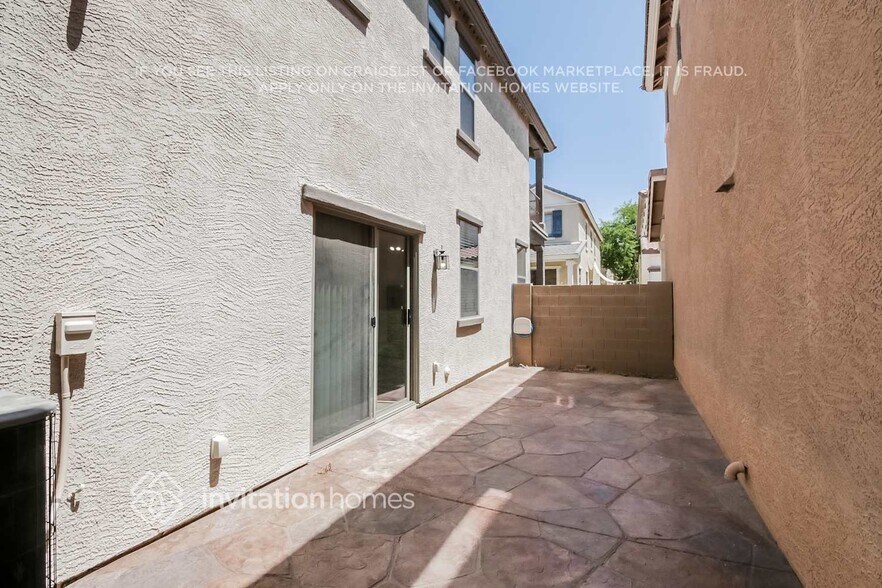 Building Photo - 615 S Buena Vista Ave