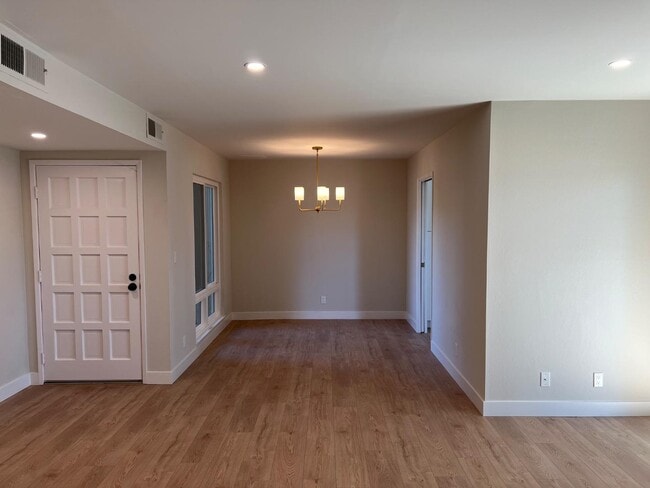 Building Photo - 210 Beach Park Blvd