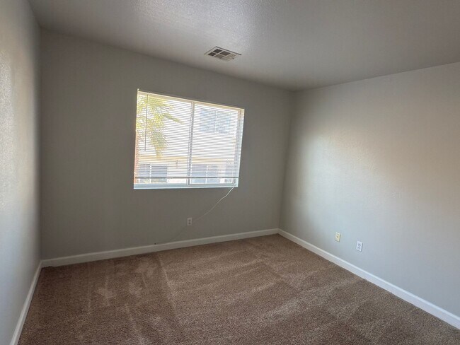 Building Photo - 3 Bedroom Home located in Summerlin