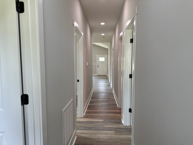 Building Photo - Newly Built 3-Bedroom Gem with Easy Highwa...