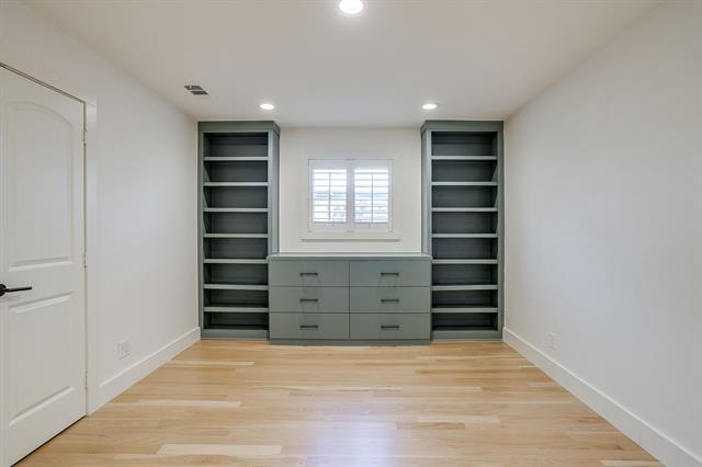 Building Photo - 428 Summit Dr