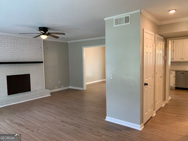Building Photo - 5234 Wexford Ln