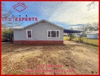 Building Photo - 305 Mango St