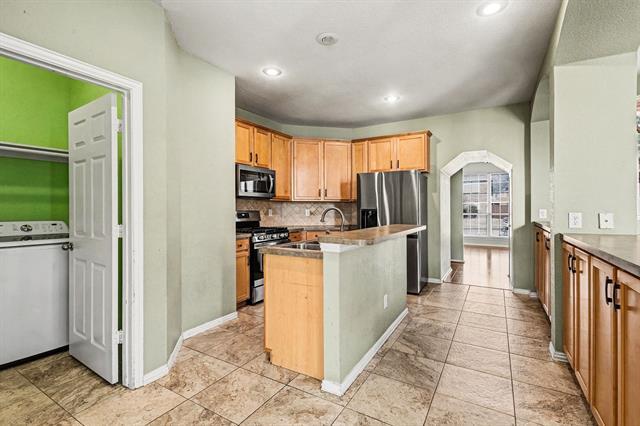 Building Photo - 8106 Salzburg Dr