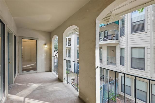 Building Photo - 3105 San Jacinto St