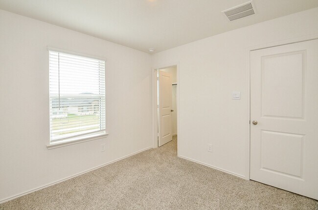 Building Photo - 3806 Axyl Run Ct