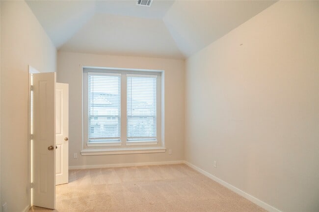 Building Photo - 6519 Bramble Cv Ln