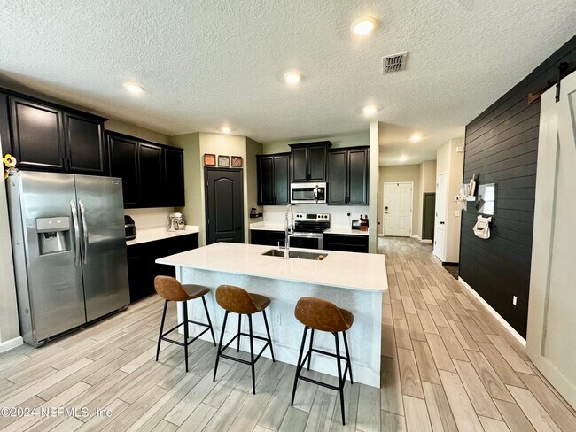 Building Photo - 7378 Rock Brook Dr