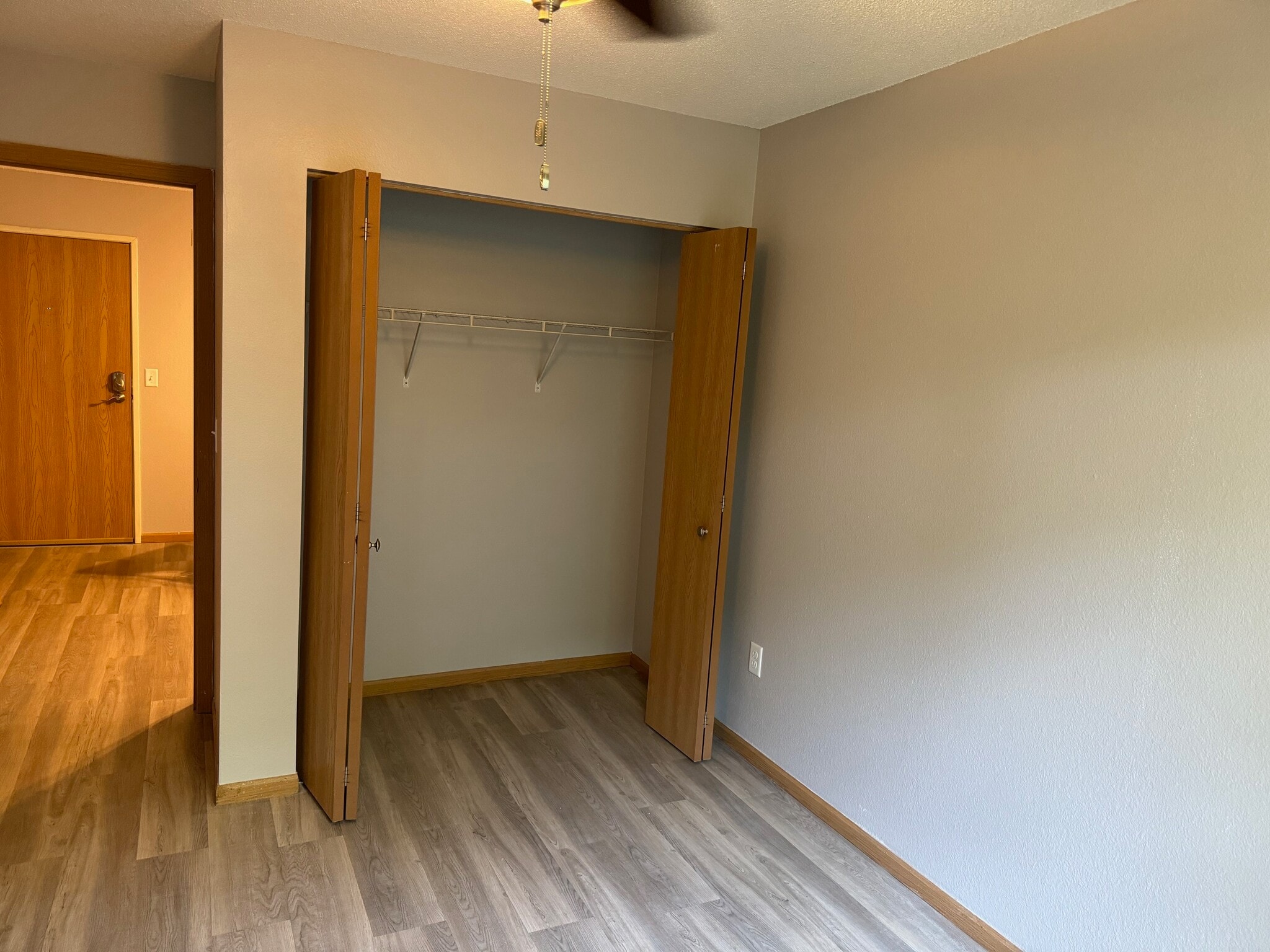 Building Photo - 431 Central AVE W