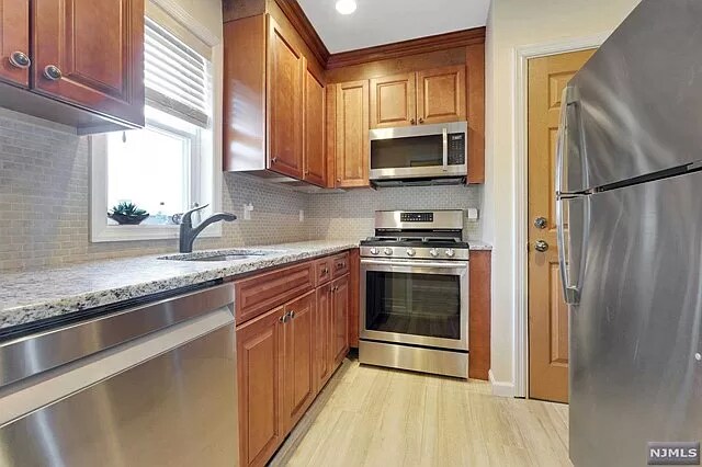 Building Photo - 430 Highland Ave