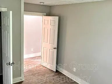 Building Photo - 211 Peck St