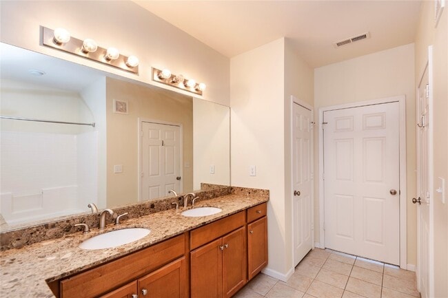 Building Photo - 1270 Strassner Dr