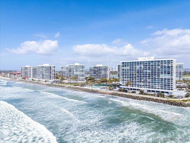 Building Photo - 1830 Avenida Del Mundo