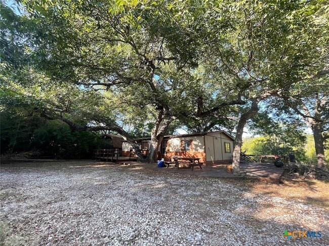 Building Photo - 653 Scarbourough