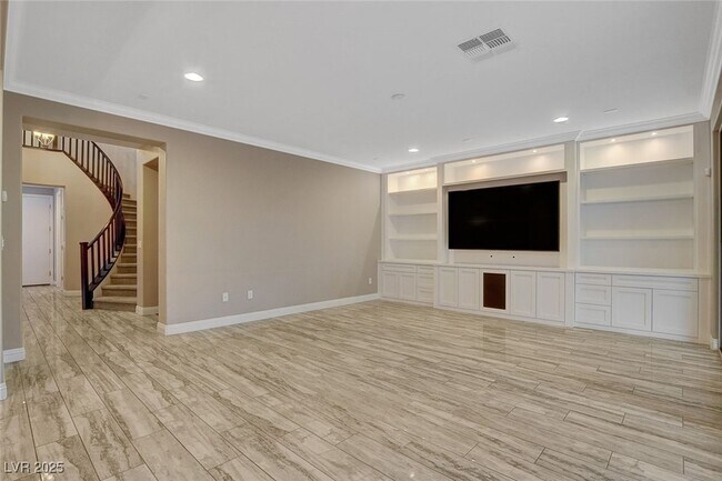 Building Photo - 12217 Nasino Ave