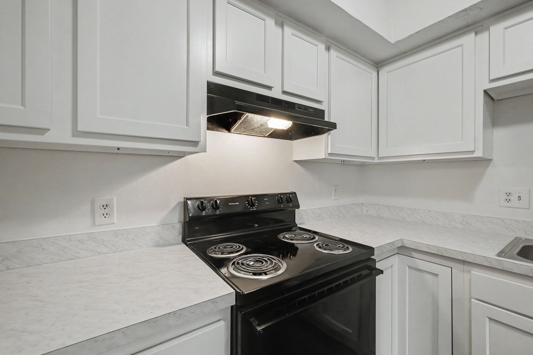 Building Photo - 7711 Brams Hill Dr