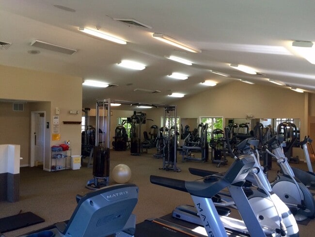 Building Photo - 2 Bedroom 2 Bathroom with Loft- Available ...