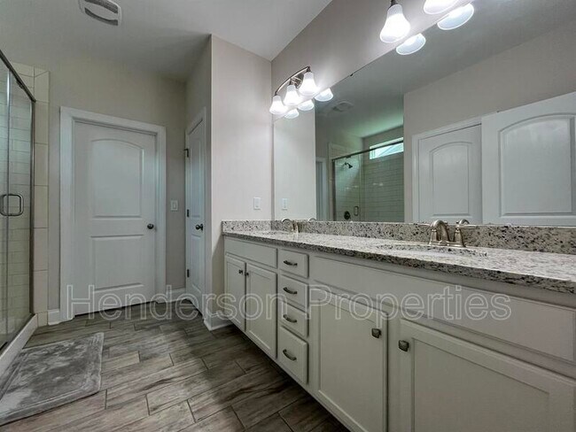 Building Photo - 17027 Challory Gln Wy