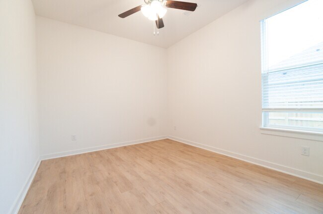 Building Photo - 453 W Gosling Isle