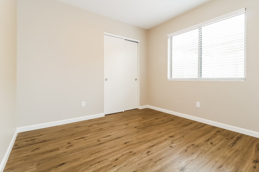 Building Photo - 15040 W Kings Dr