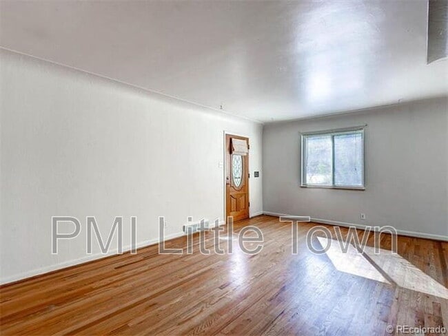 Building Photo - 2491 S Corona St