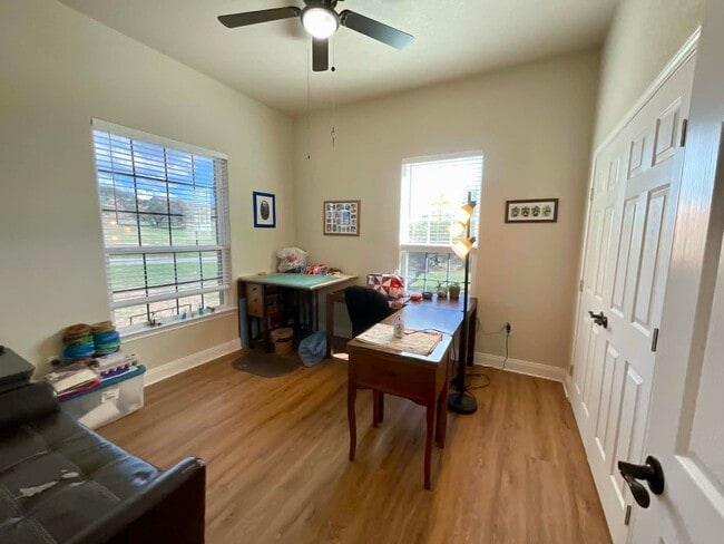 Building Photo - 104 Rolling Waters Ct