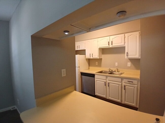 Building Photo - 2727CAMPBELL