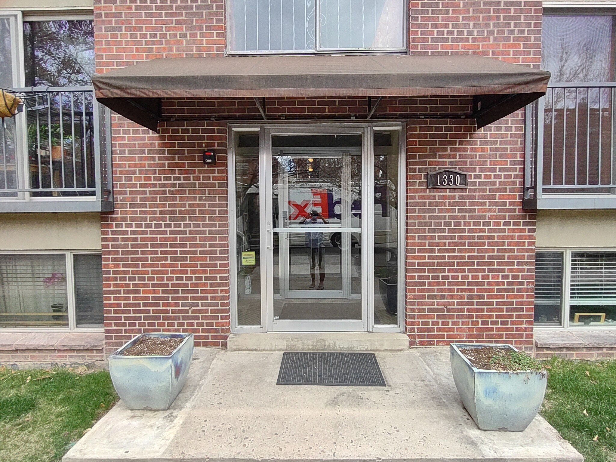 Building Photo - 1330 Elizabeth St