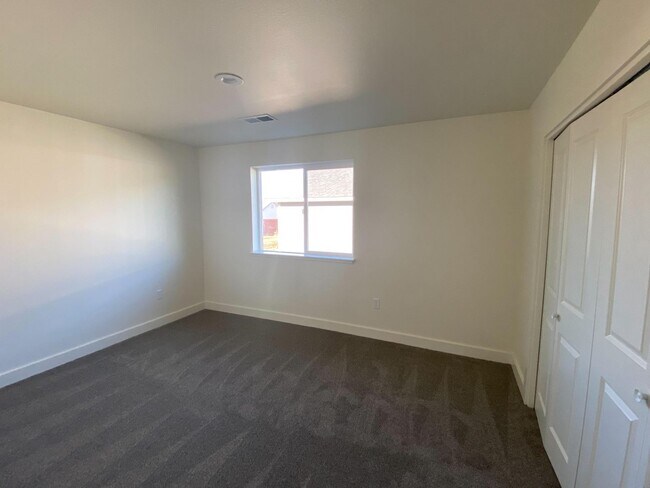 Building Photo - 4255 Wyoming St