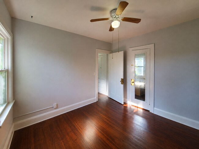 Building Photo - 15711 Grovewood Ave