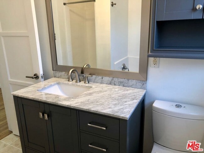 Building Photo - 1727 Franklin St