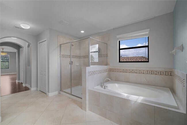 Building Photo - 1316 Gleneagles Ln