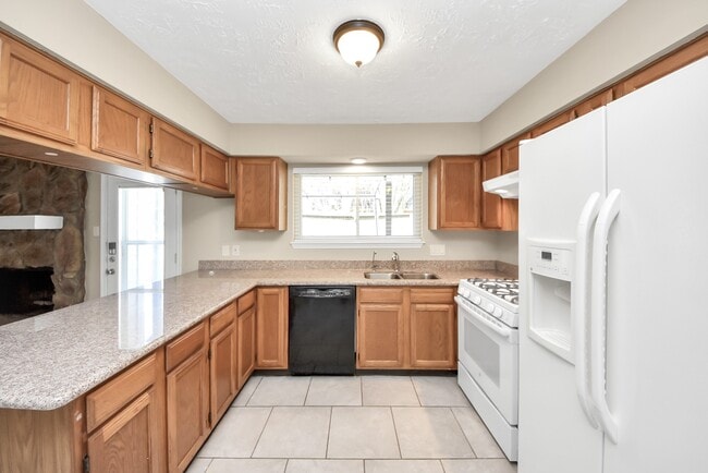 Building Photo - 14718 Windfern Forest Dr