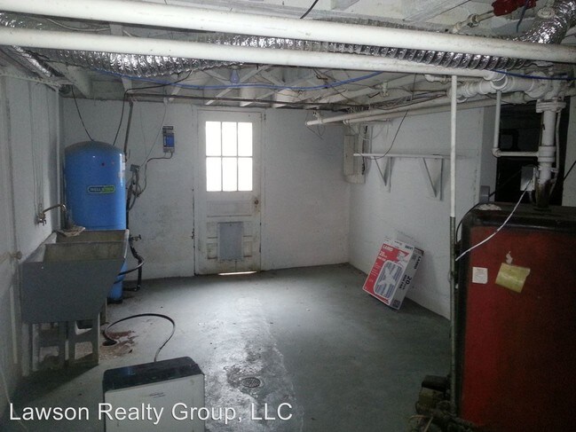 Building Photo - 2733 McVitty Rd