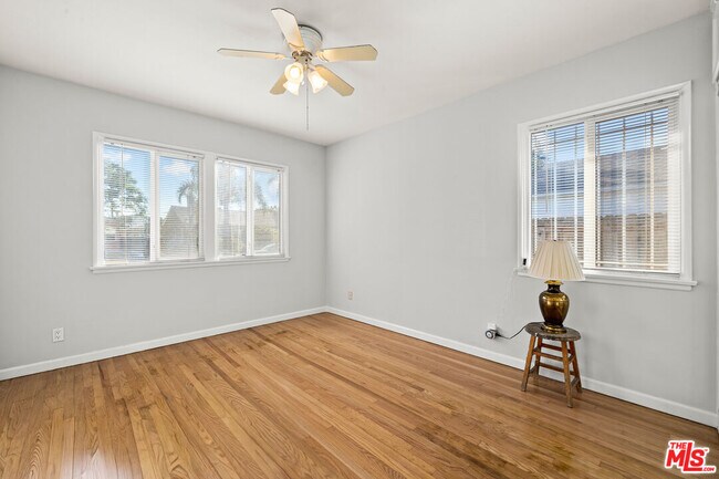 Building Photo - 836 Appelby St