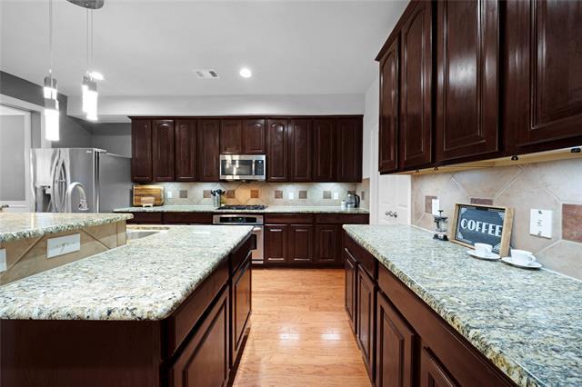 Building Photo - 9204 Sterling Gate Dr