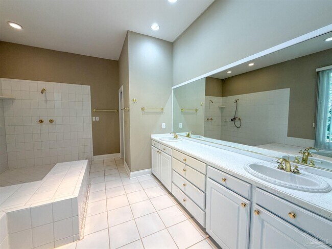 Building Photo - 1218 Ganges Trail