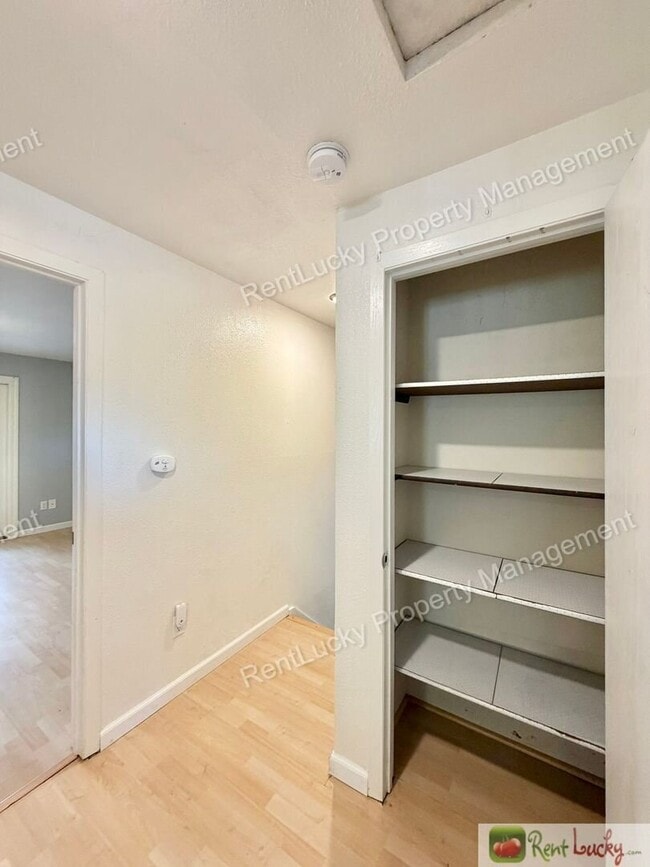 Building Photo - 4901 SW 327th Pl