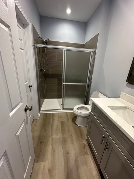 Building Photo - 517 Cardamon Ct