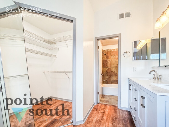 Building Photo - 4607 Lennox Pl