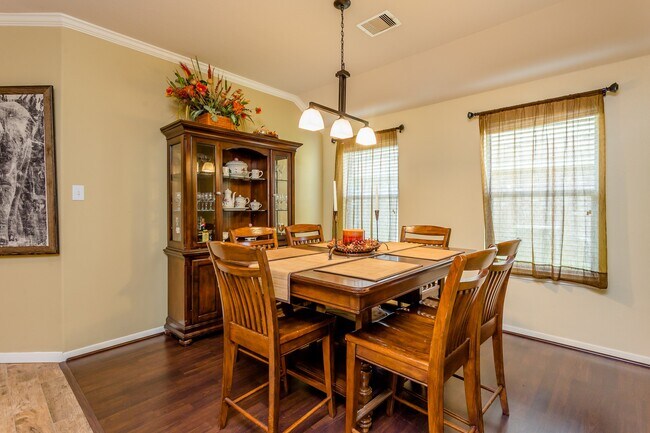 Building Photo - 24718 Cobble Canyon Ln