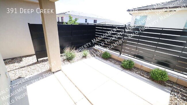 Building Photo - 391 Deep Crk Dr