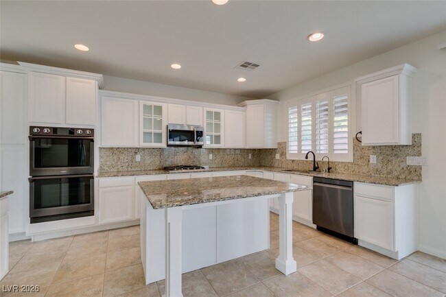 Building Photo - 8676 Moreno Mountain Ave