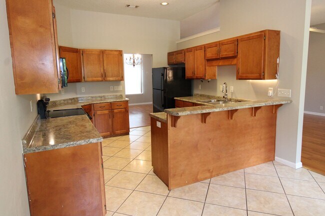 Building Photo - 3BR/2BA Home For Rent