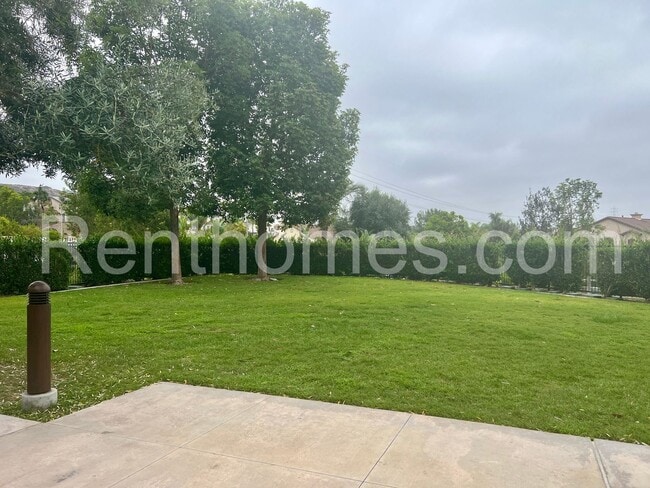 Building Photo - 2119 Palo Alto Dr