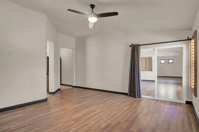 Building Photo - 8225 Cabin Springs Ave