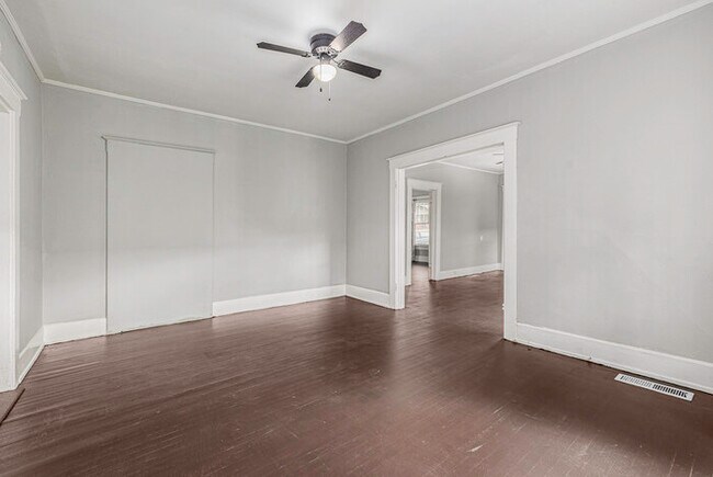 Building Photo - 4308 Terrace S