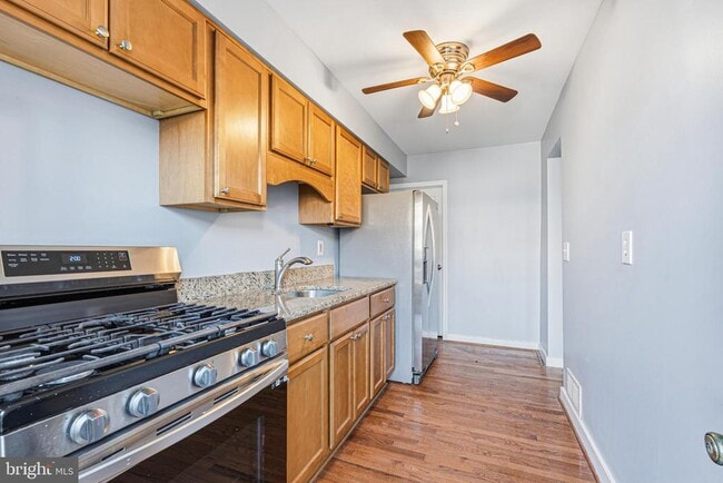 Building Photo - 7532 Rabon Ave