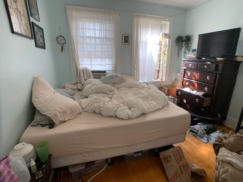 Building Photo - 57 Brighton Ave