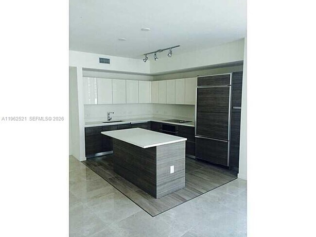 Building Photo - 1100 S Miami Ave